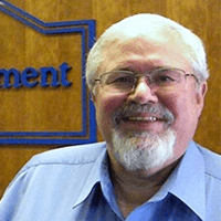 mike baum headshot