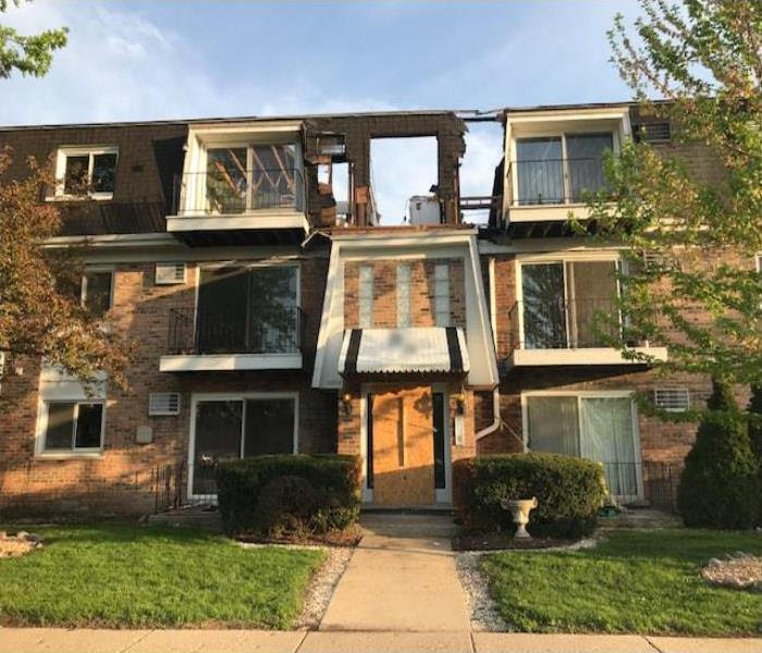 condo damage before servpro evergreen chicago service