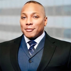 Randy G Headshot